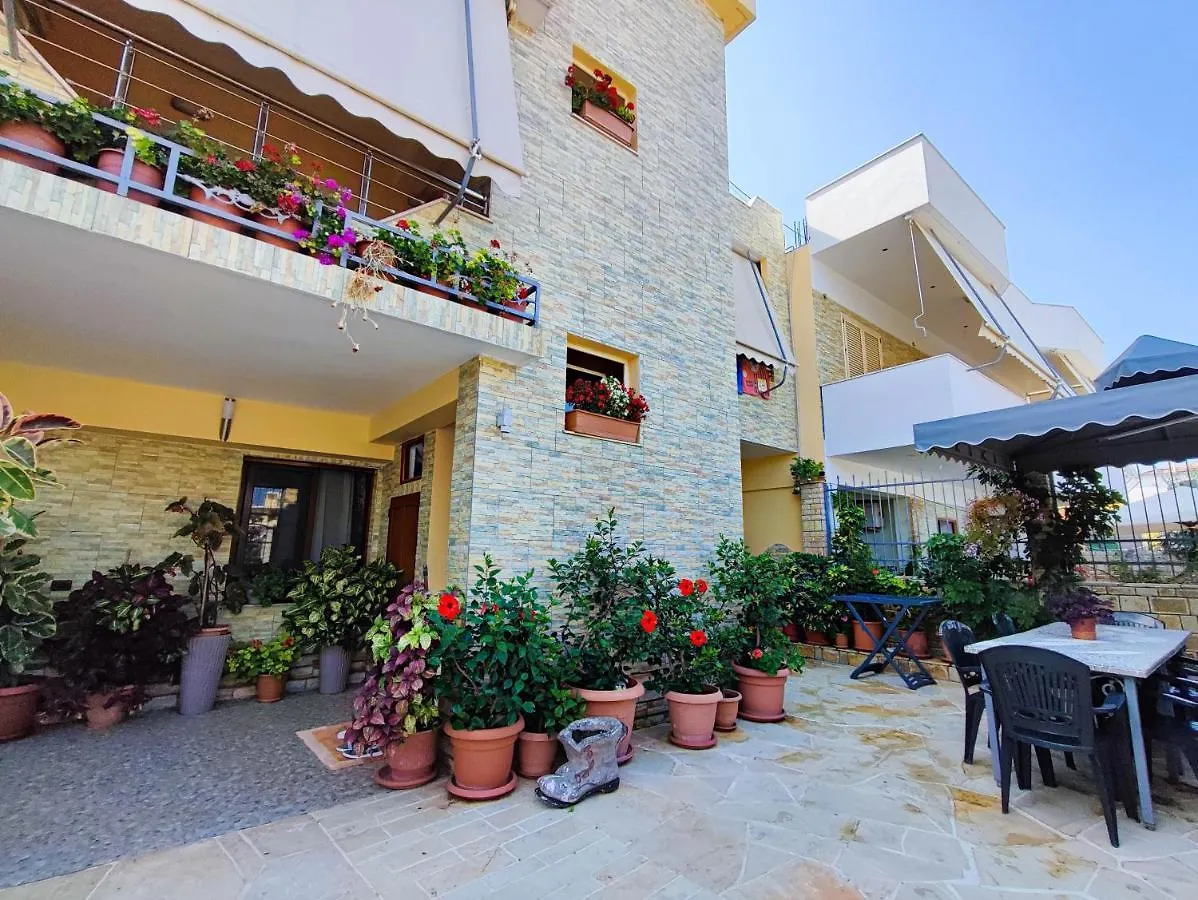 My Guest House Vlorë 0*,  Albania